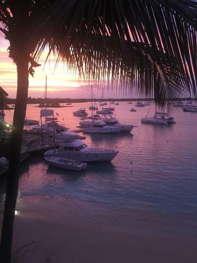 Grand Baie Seaview Penthouse Appartement Buitenkant foto